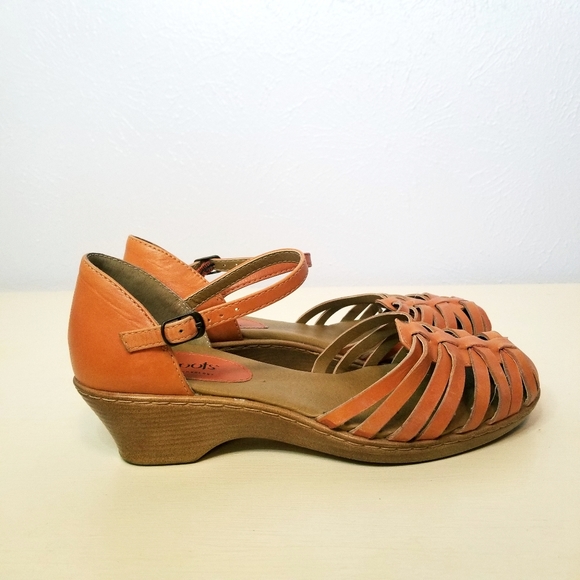 Softspots | Shoes | Softspots Tatiana Leather Retro Mary Jane Sandals | Poshmark